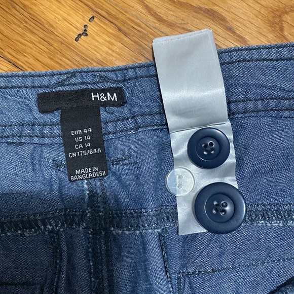 Cotton Shorts - Picture 4 of 4